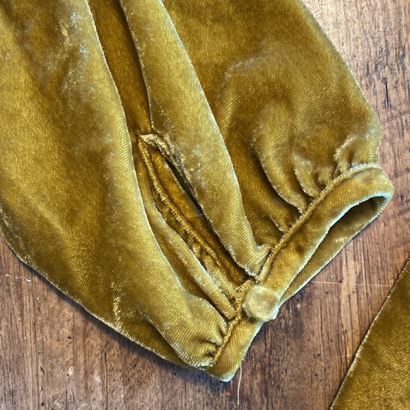J. Crew Velvet Faux Wrap Blouse Size 4 🍁 - Picture 6 of 10